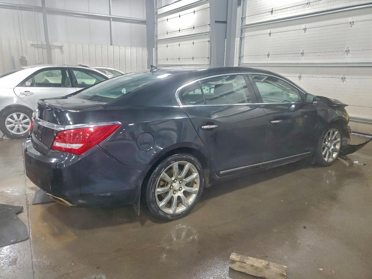 2014 Buick Lacrosse - Image 3