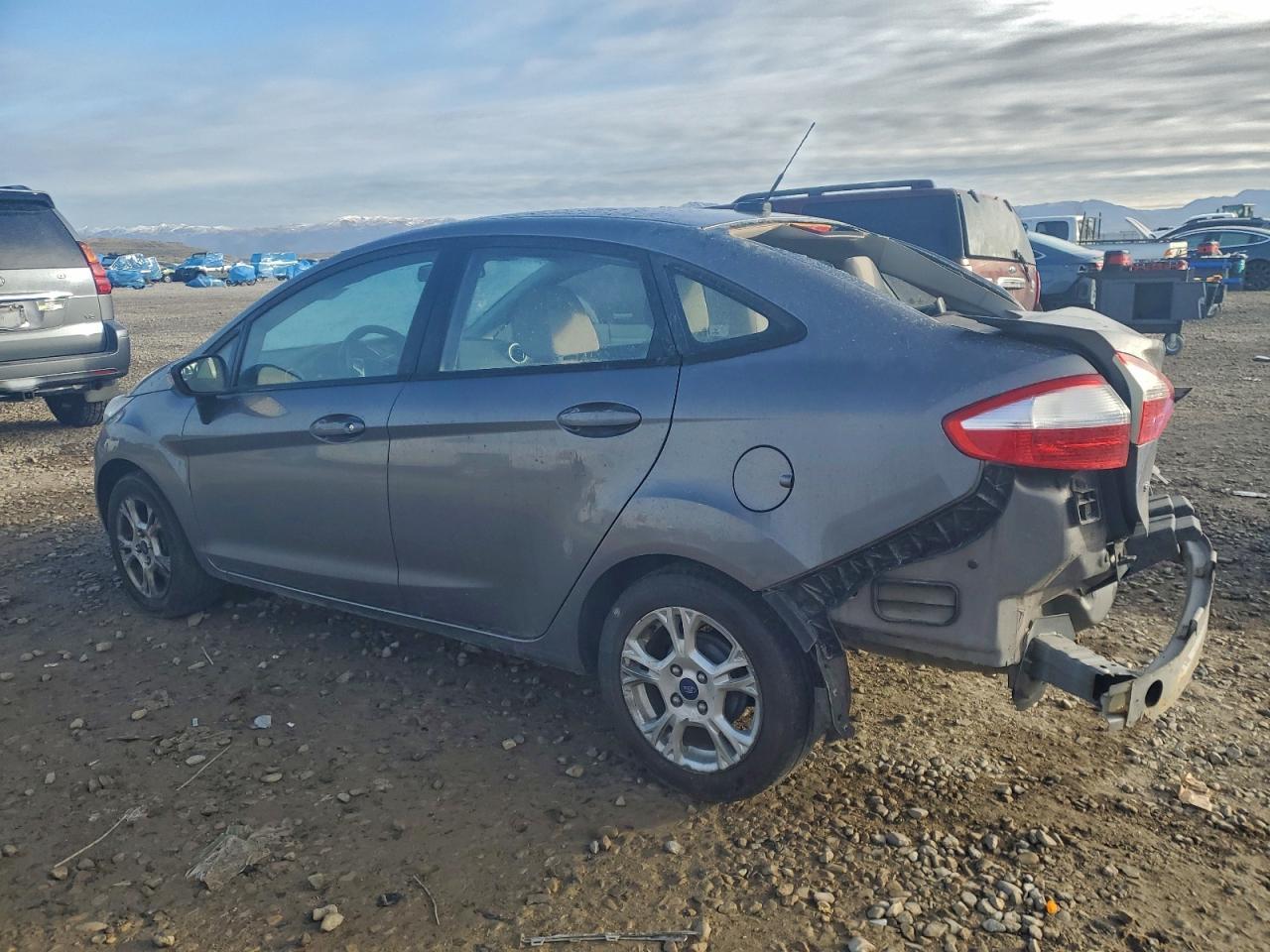 2014 Ford Fiesta - Фото 2