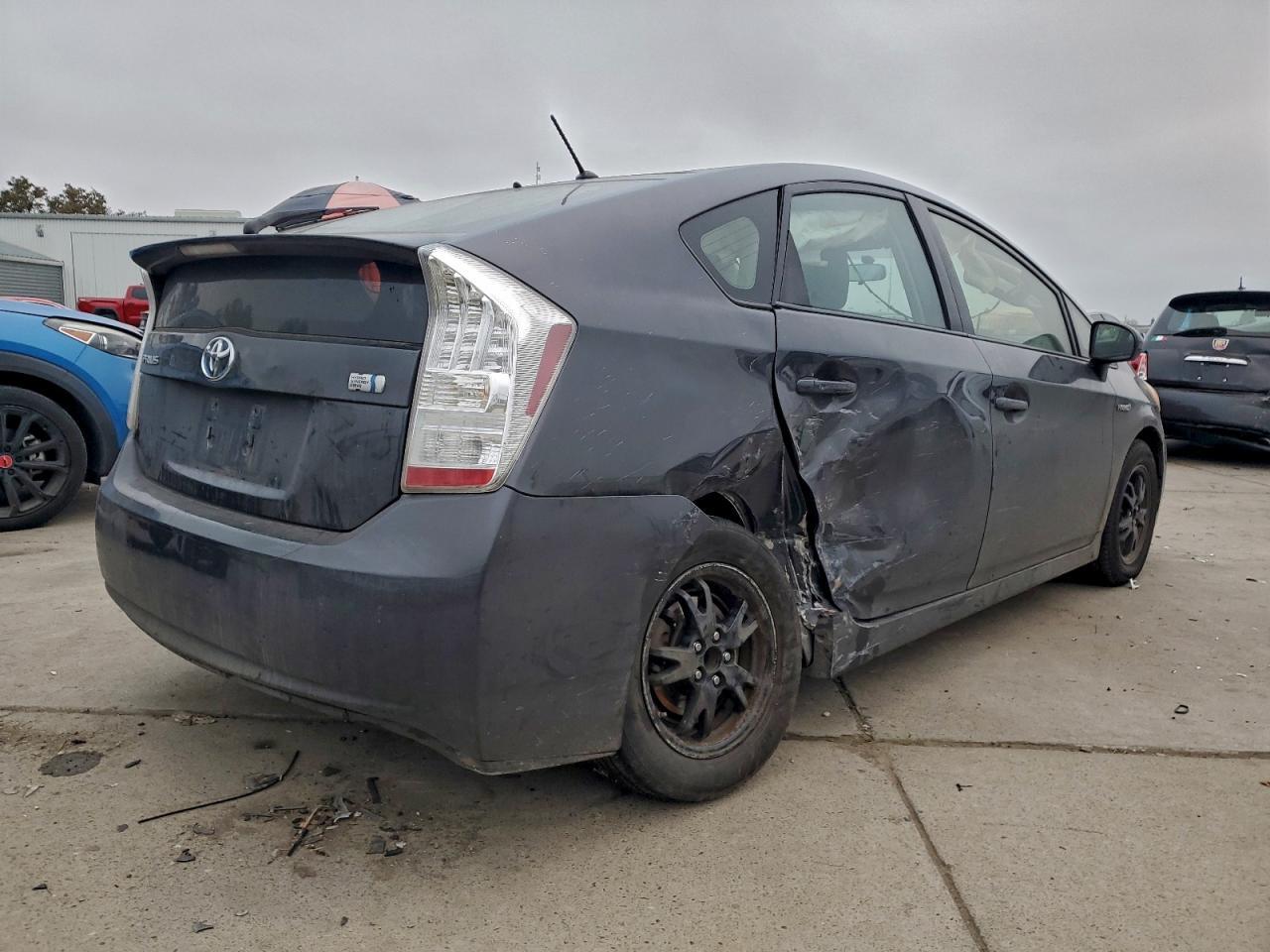 2014 Toyota Prius - Image 3