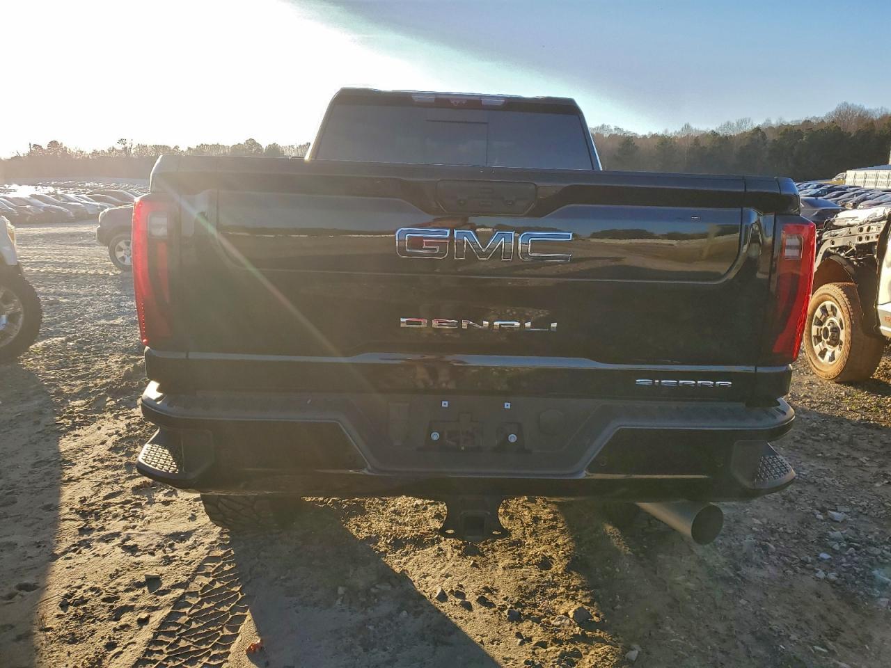 2025 GMC Sierra K2500 Denali Ultimate - Фото 6