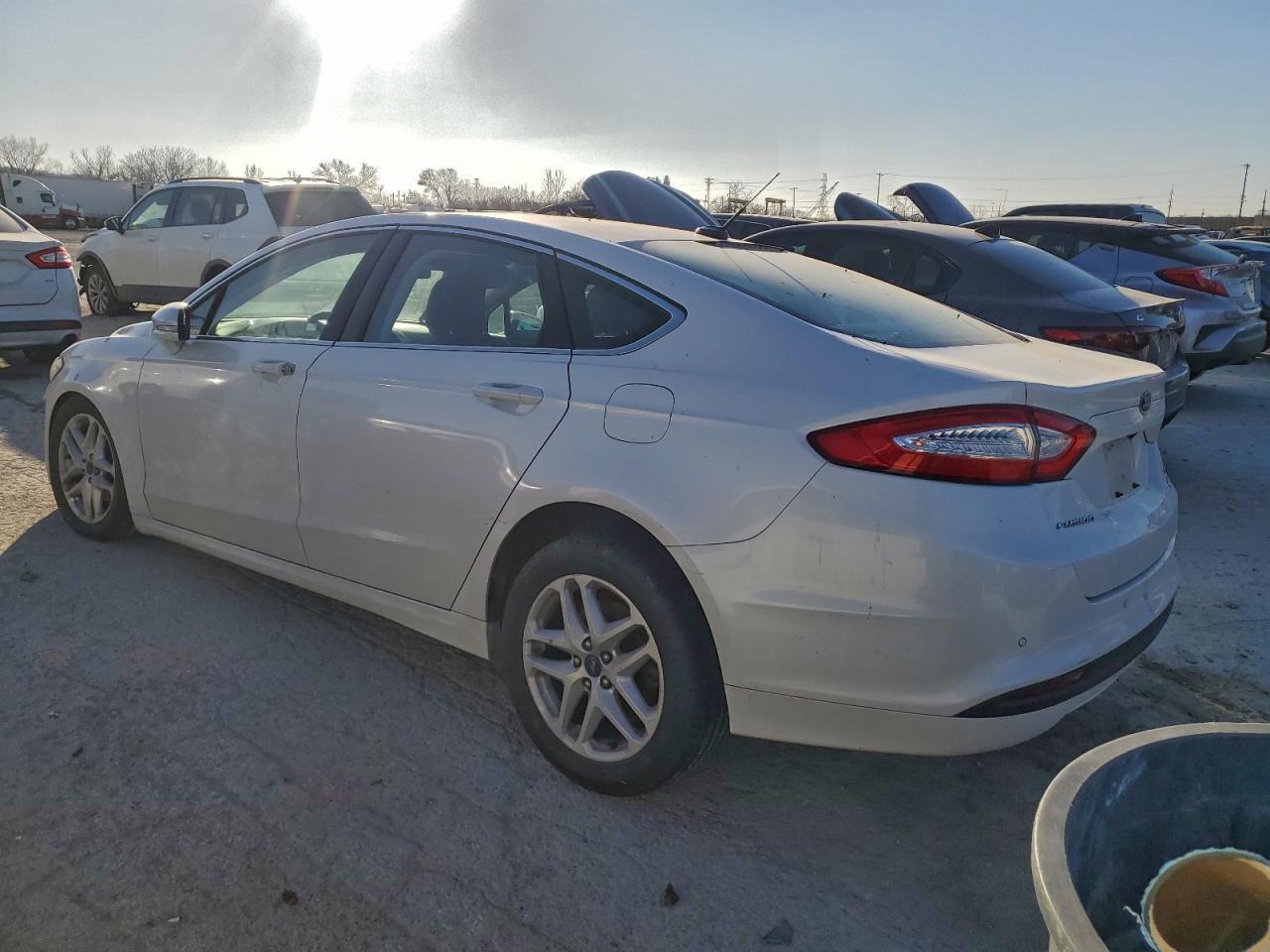 2013 Ford Fusion Se - Фото 2