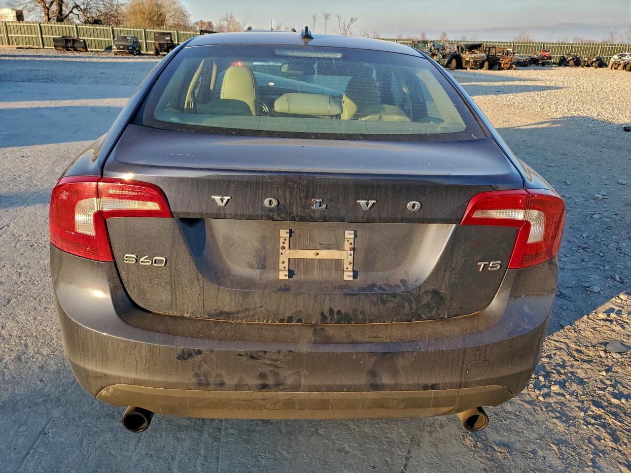 2013 Volvo S60 T5 - Image 6