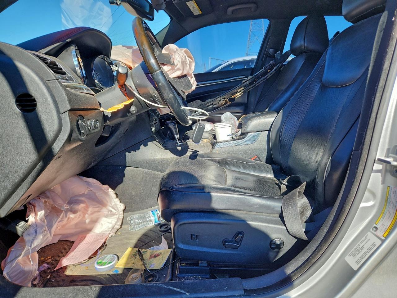 2012 Chrysler 300C - Фото 7