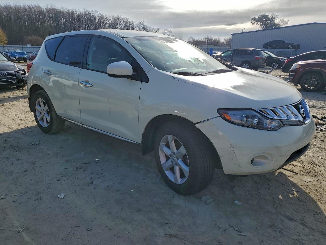 2010 Nissan Murano S - Фото 4