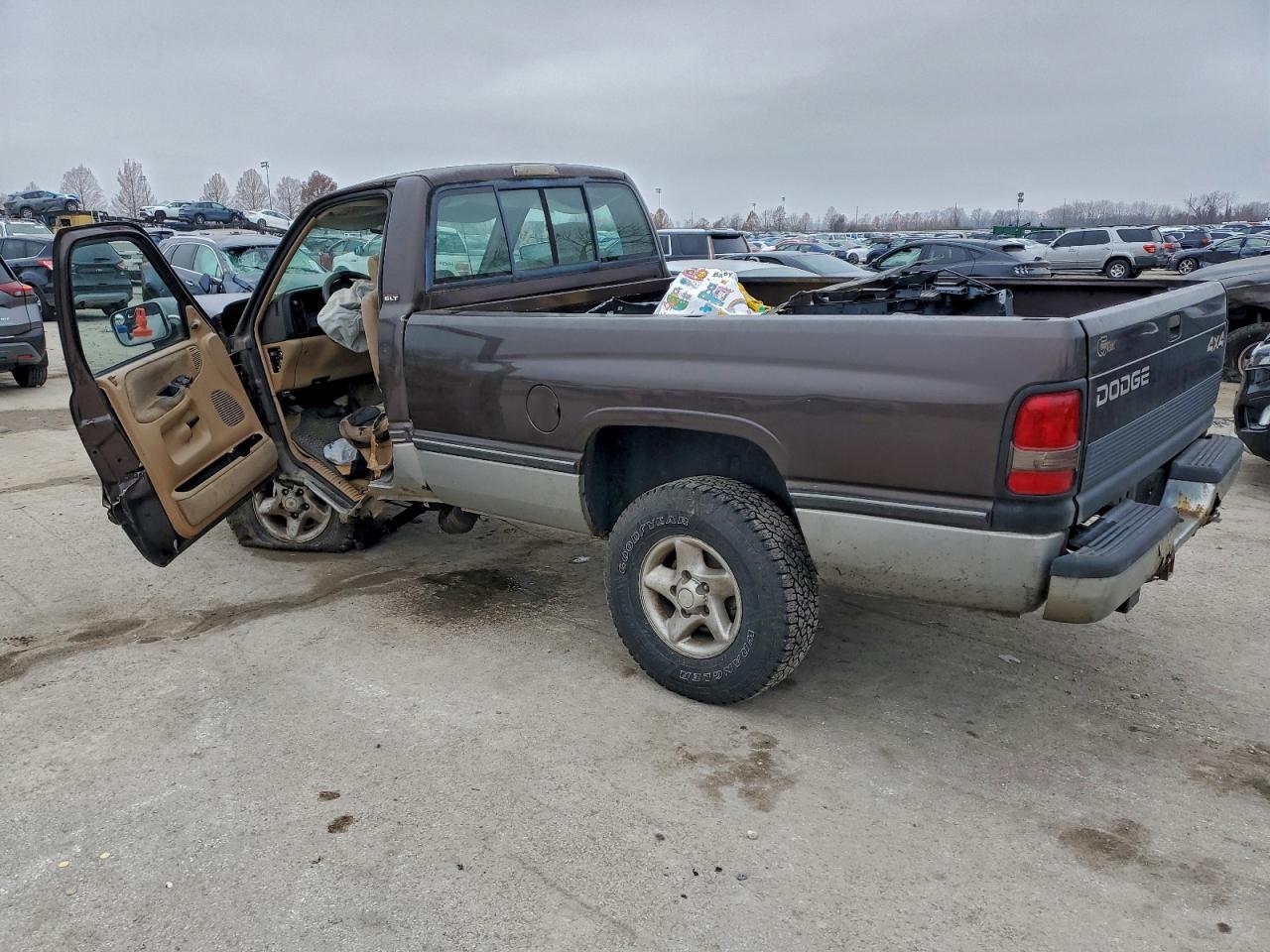 1997 Dodge Ram 1500 - Фото 2