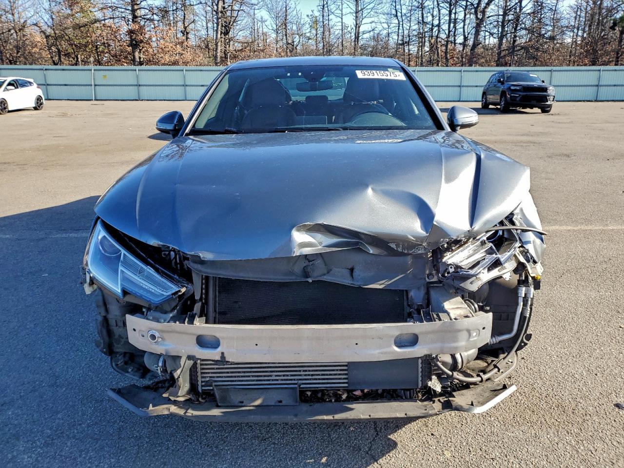 2018 Audi A4 Premium - Фото 5