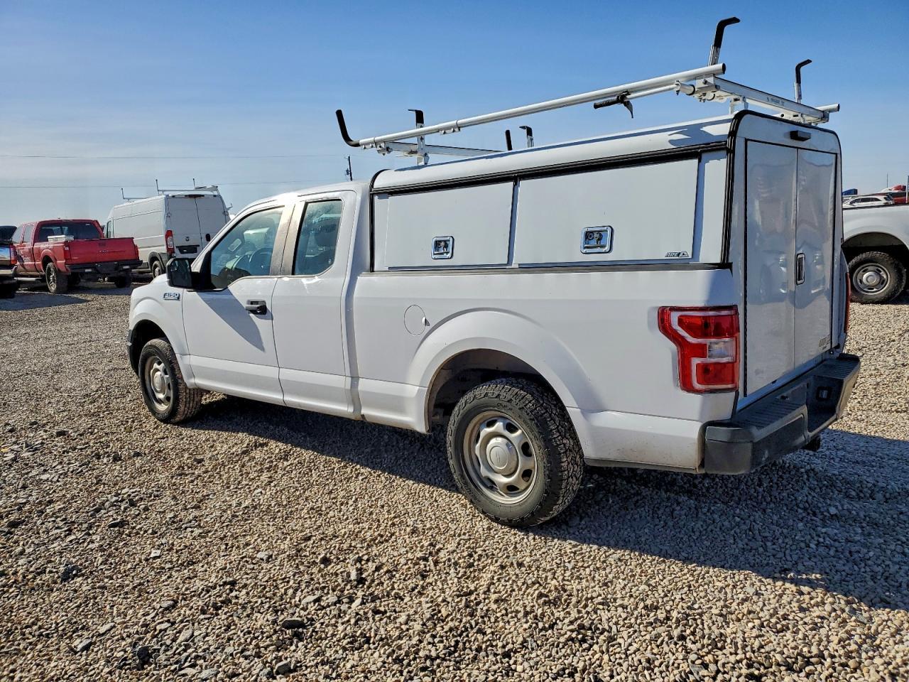 2020 Ford F150 Super Cab - Фото 2