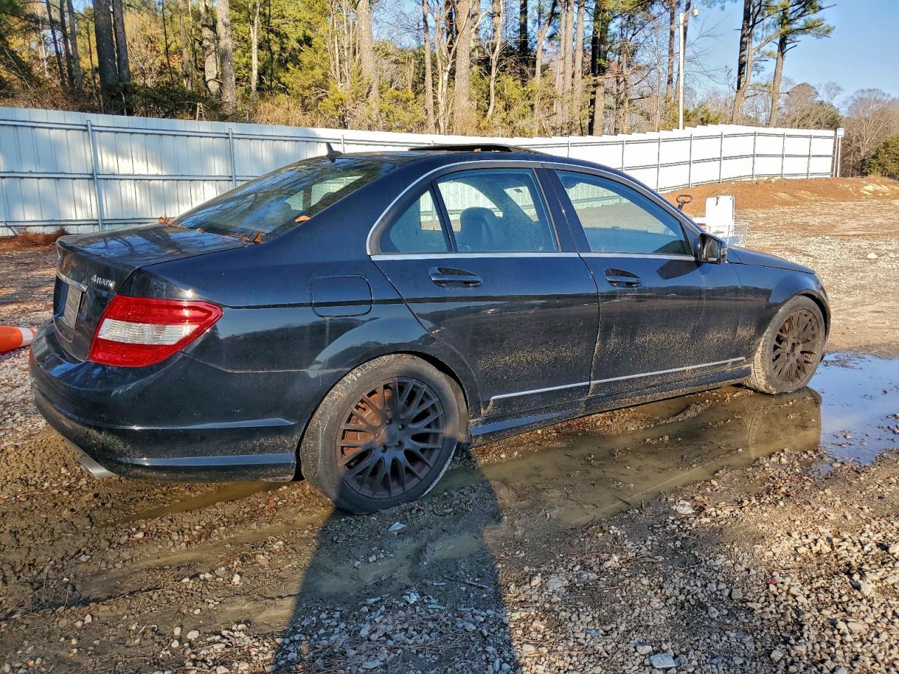 2011 Mercedes-Benz C 300 4Matic - Фото 3