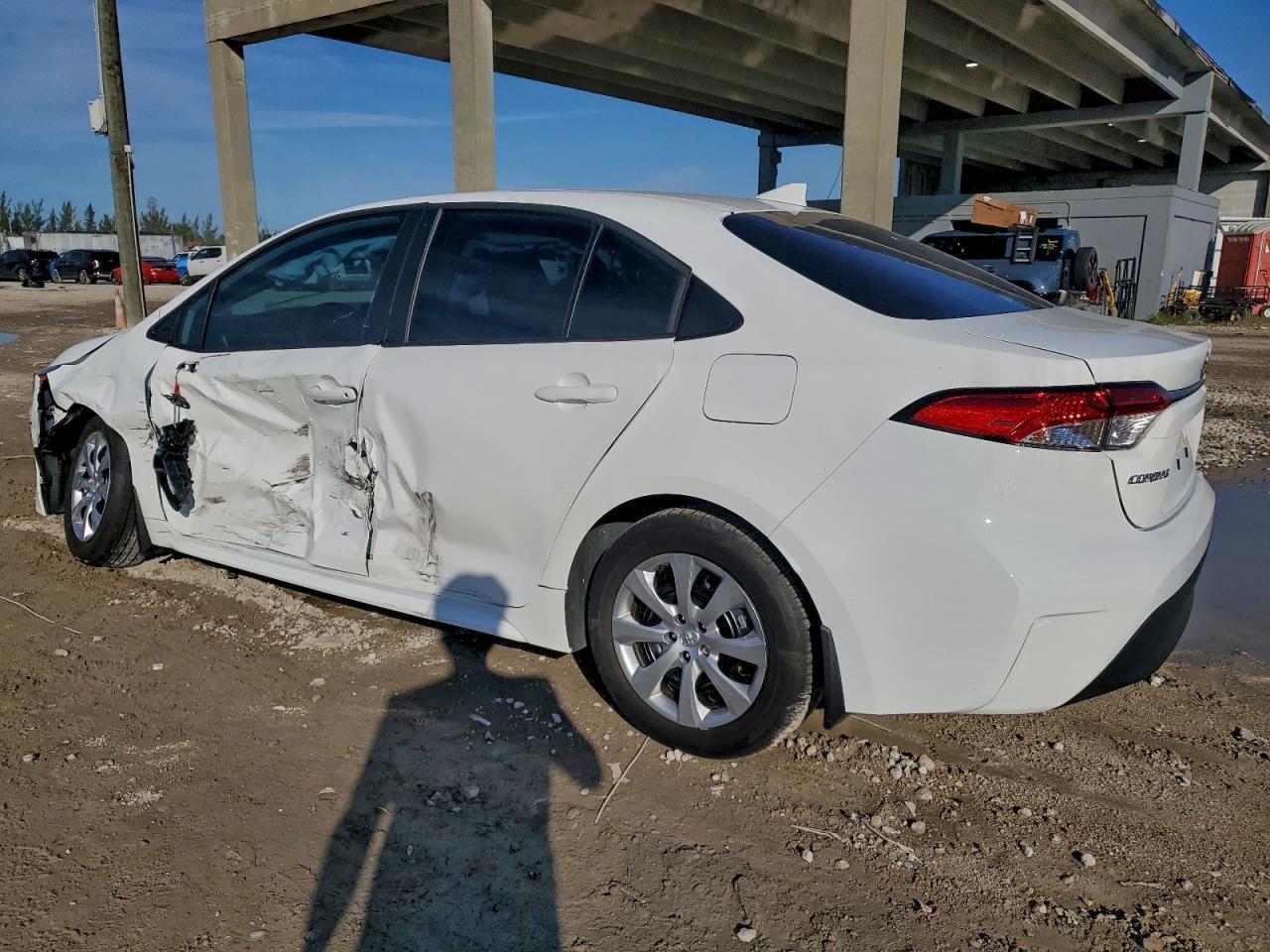 2025 Toyota Corolla Le - Image 2