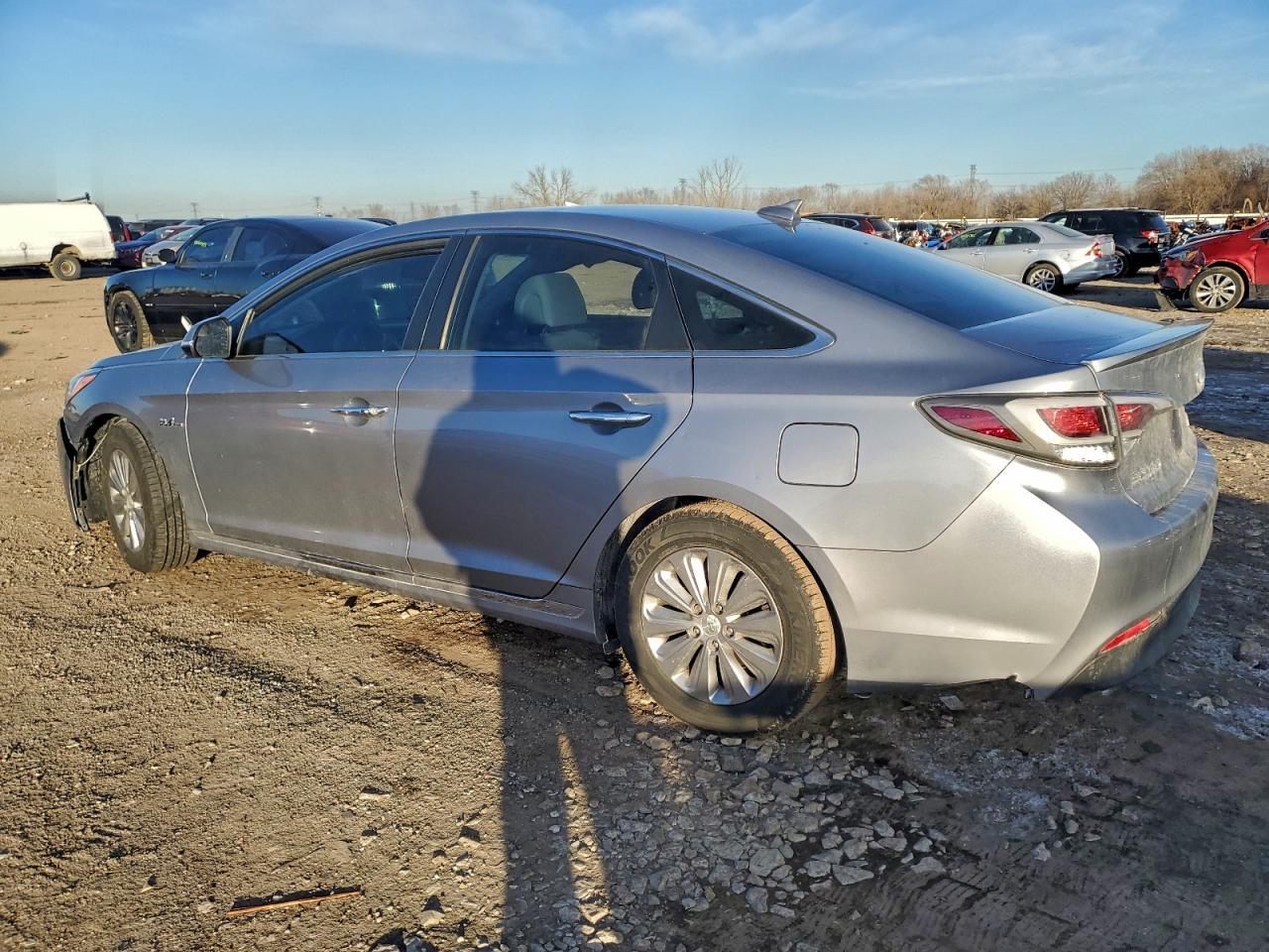 2017 Hyundai Sonata Hybrid - Image 2