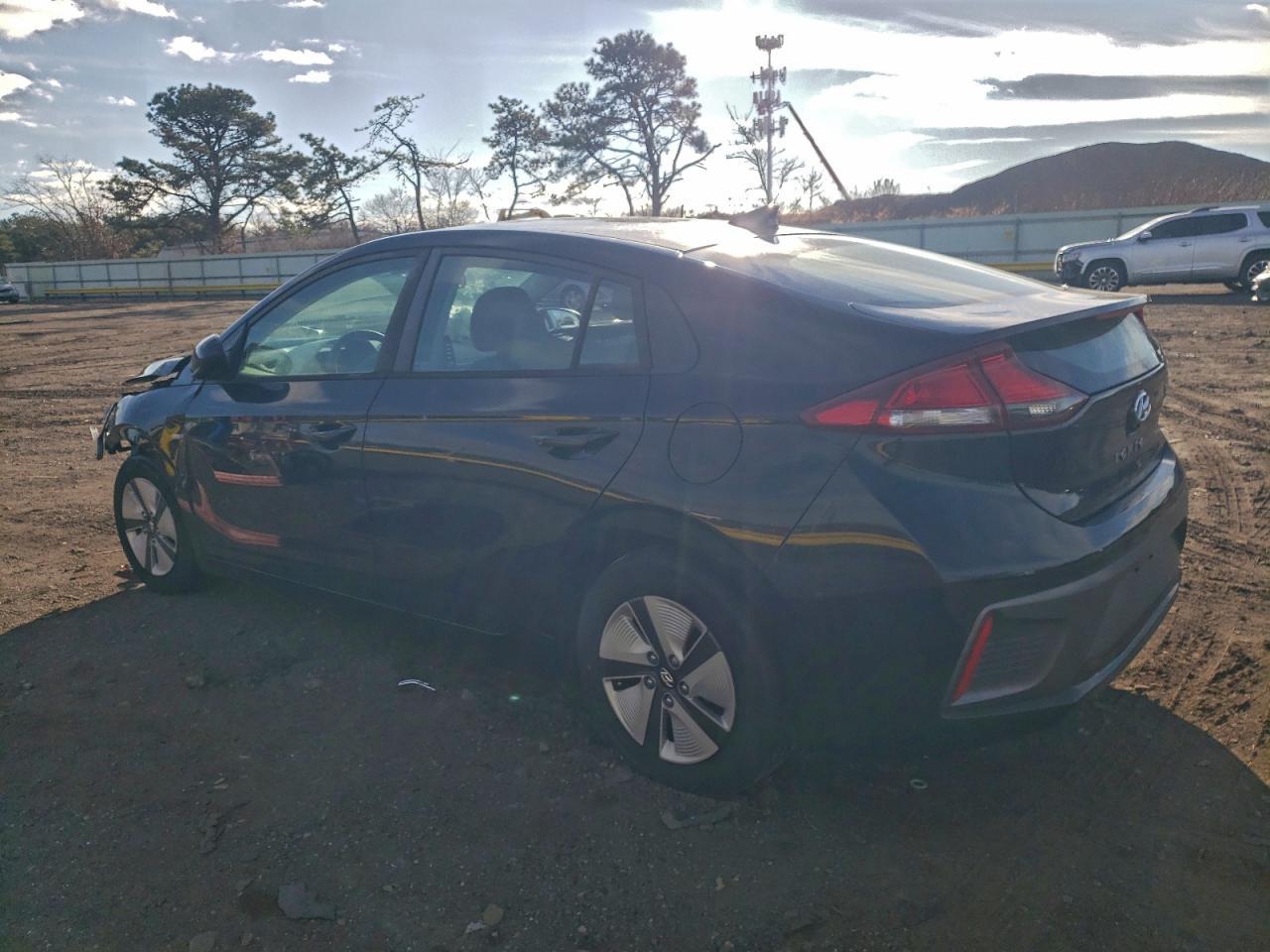 2020 Hyundai Ioniq Blue - Фото 2