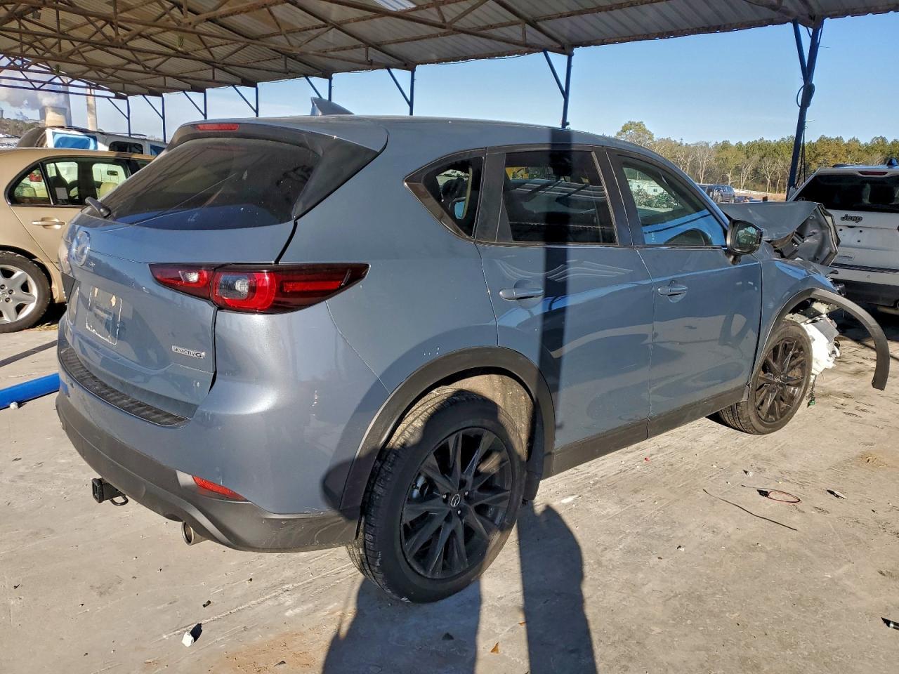 2022 Mazda Cx-5 Preferred - Image 3