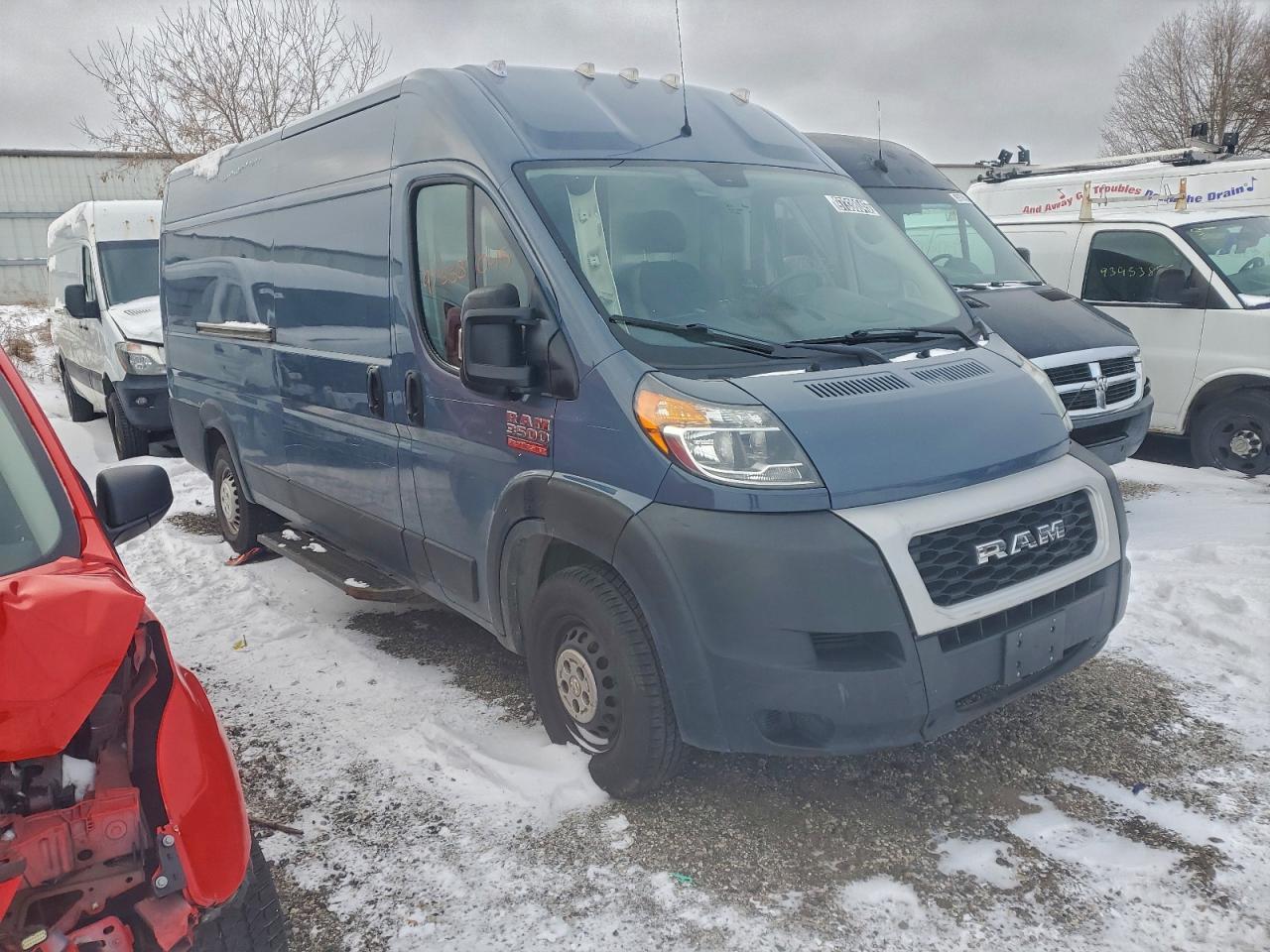 2020 Ram Promaster 3500 - Cargo Van ** Clean Title * Prior Fleet ** - Фото 4