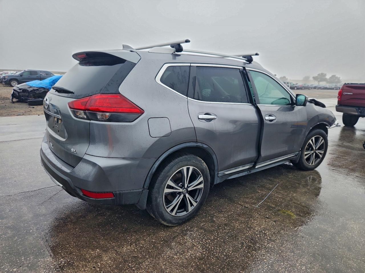 2017 Nissan Rogue S - Фото 3