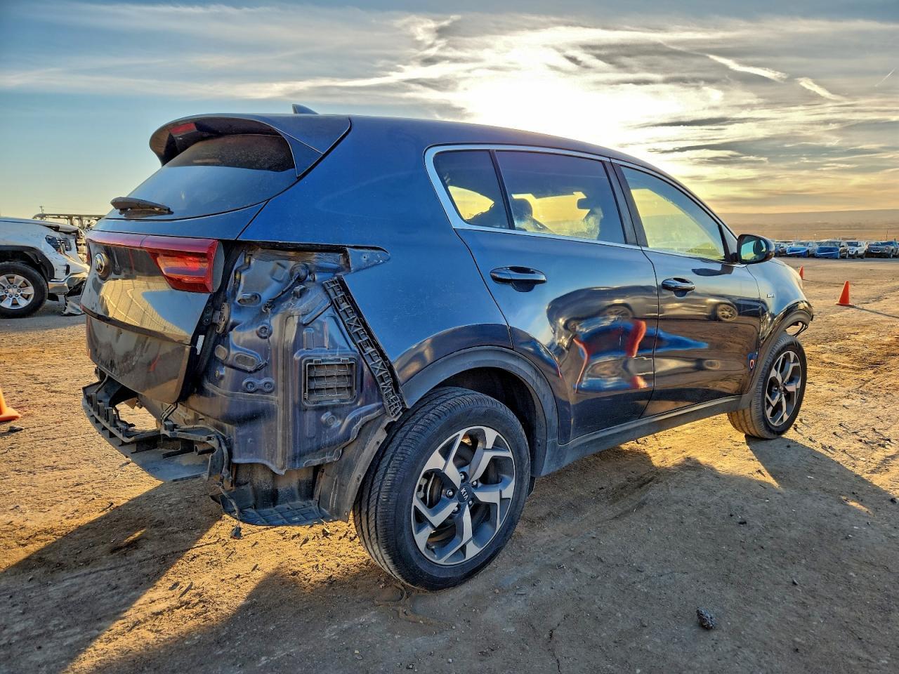 2020 Kia Sportage Lx - Image 3