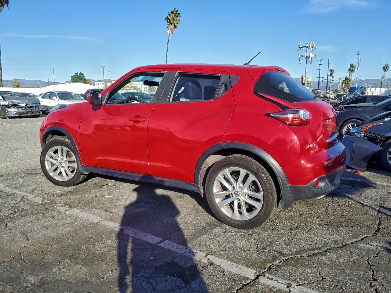 2016 Nissan Juke S - Фото 2