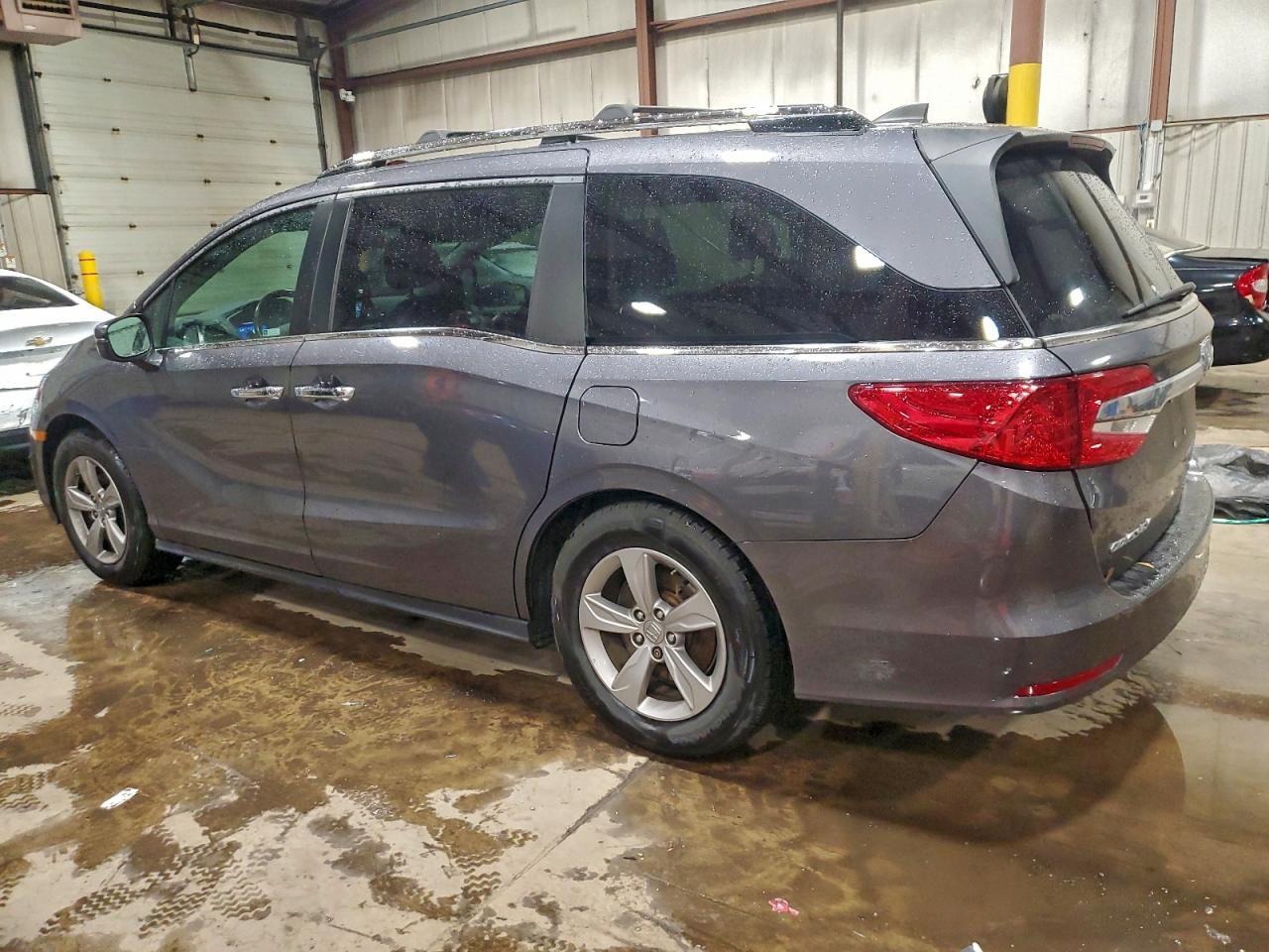 2019 Honda Odyssey Exl - Image 2