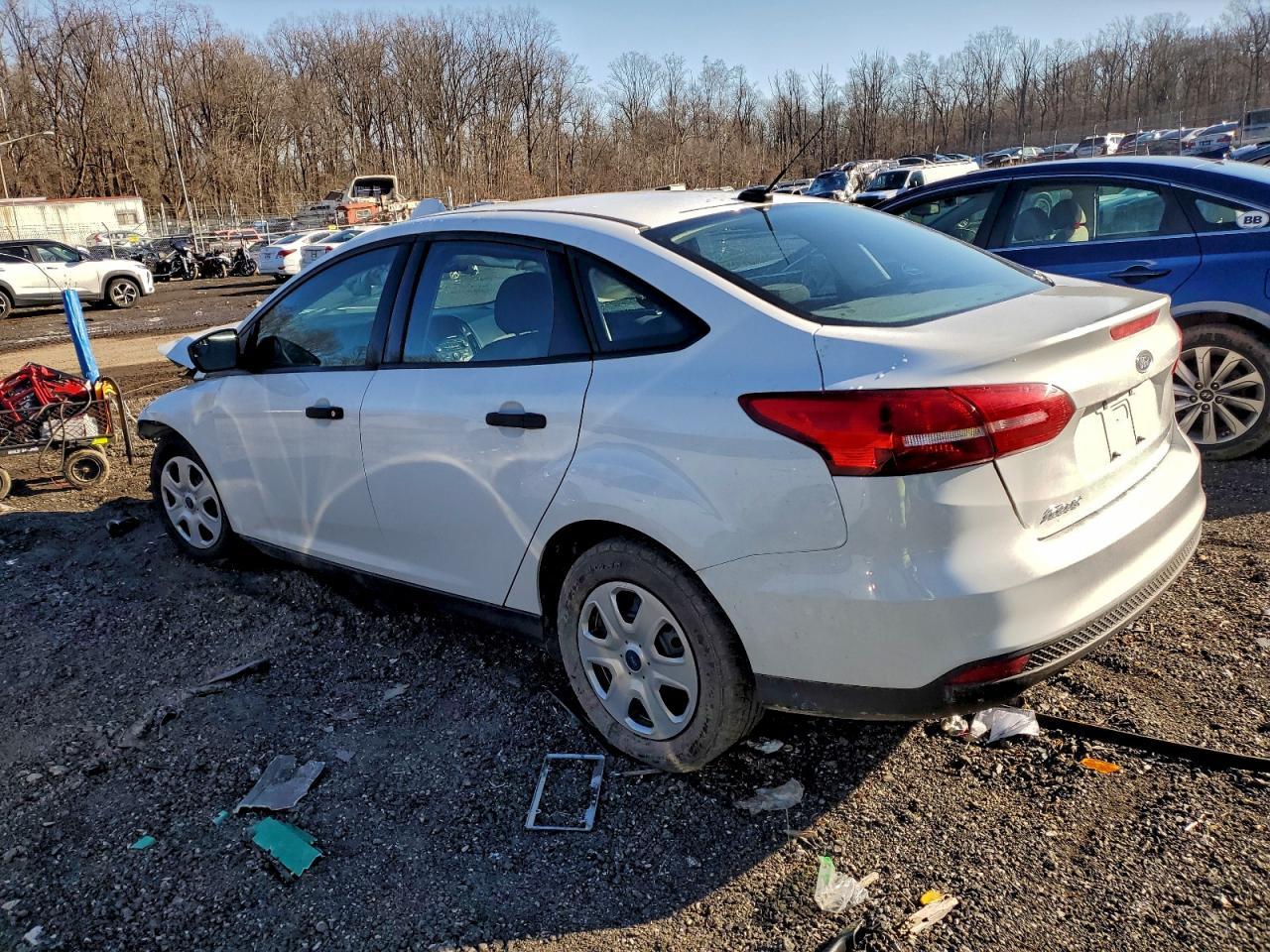 2017 Ford Focus S - Image 2