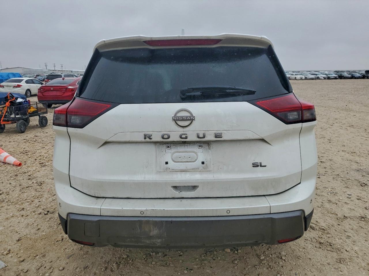 2024 Nissan Rogue Sl - Image 6