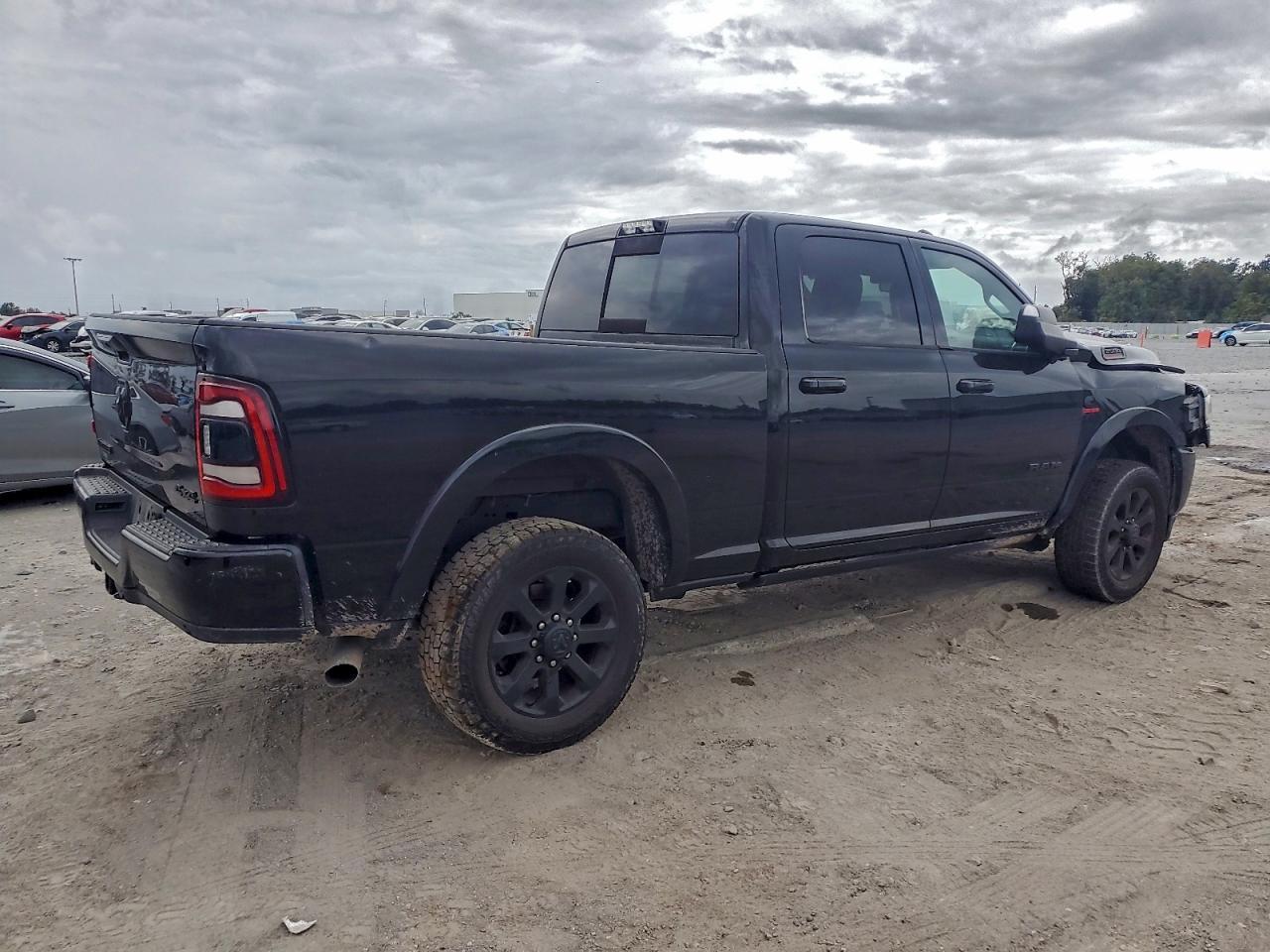 2019 Ram 2500 Laramie - Фото 3