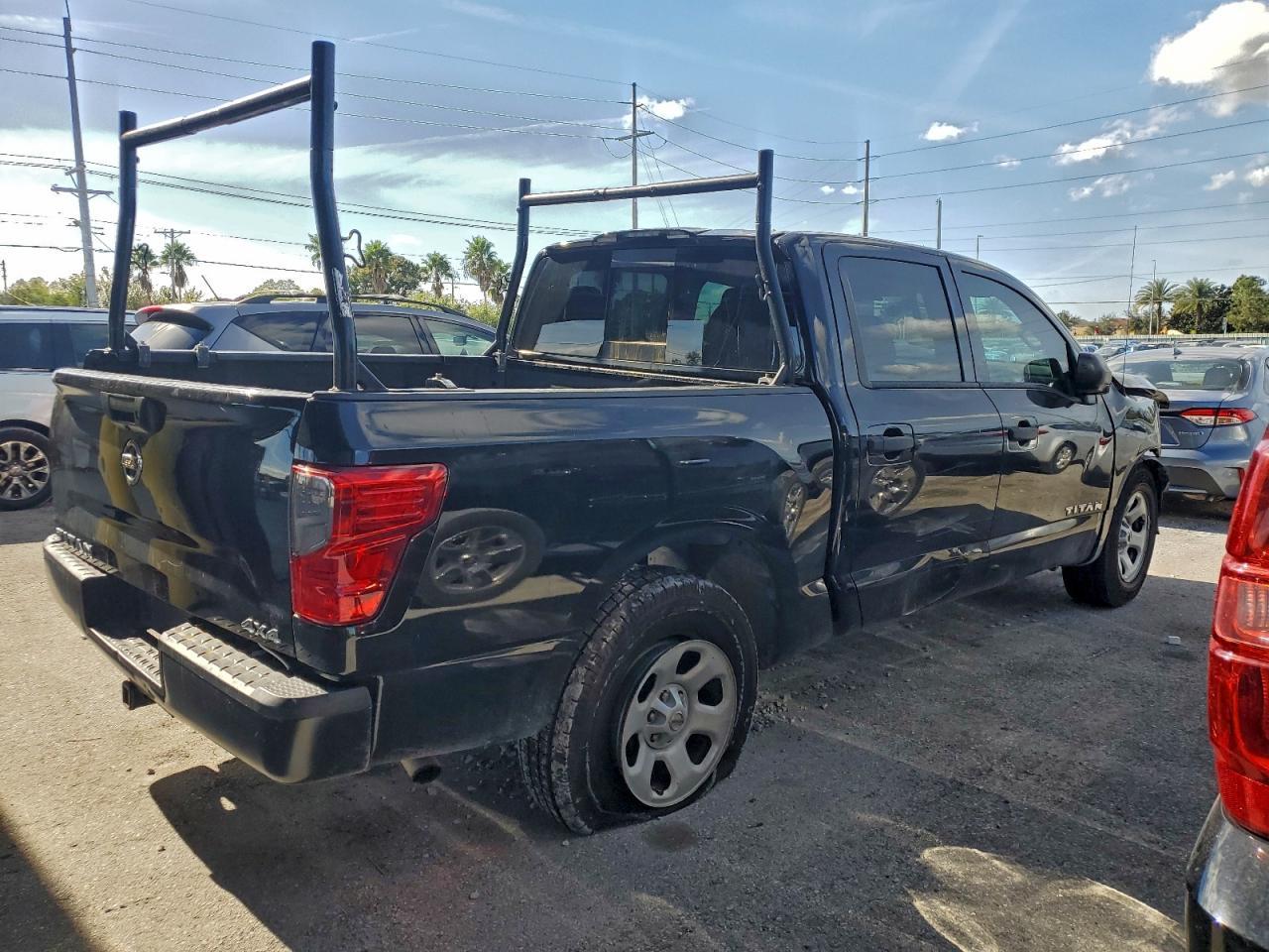 2019 Nissan Titan S - Image 3