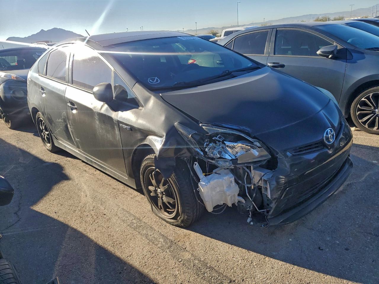 2013 Toyota Prius - Image 4