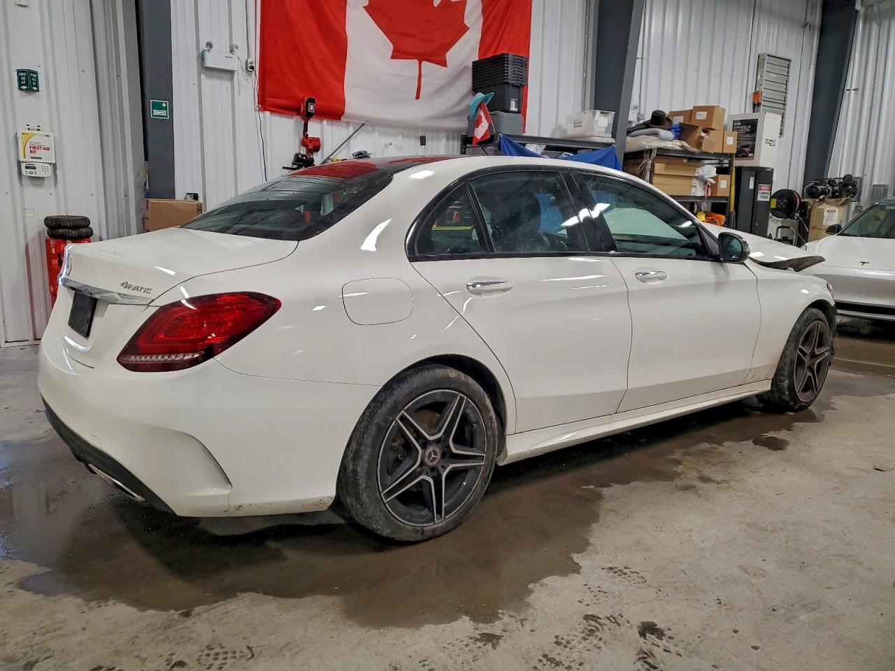 2020 Mercedes-Benz C 300 4Matic - Фото 3