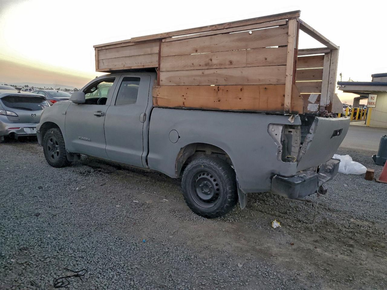 2010 Toyota Tundra Double Cab Sr5 - Фото 2