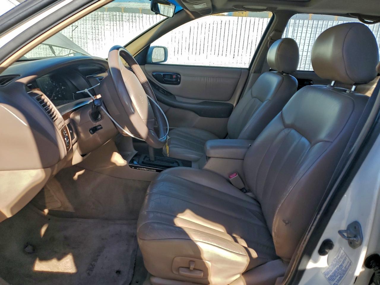 1997 Toyota Avalon - Image 7