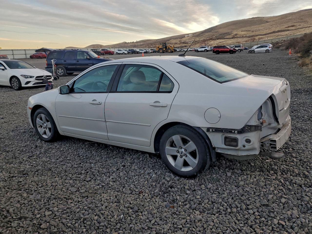 2008 Ford Fusion Se - Image 2