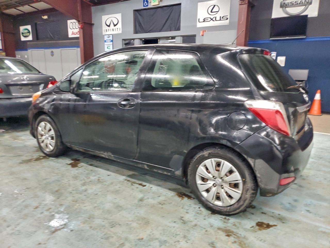 2012 Toyota Yaris - Фото 2