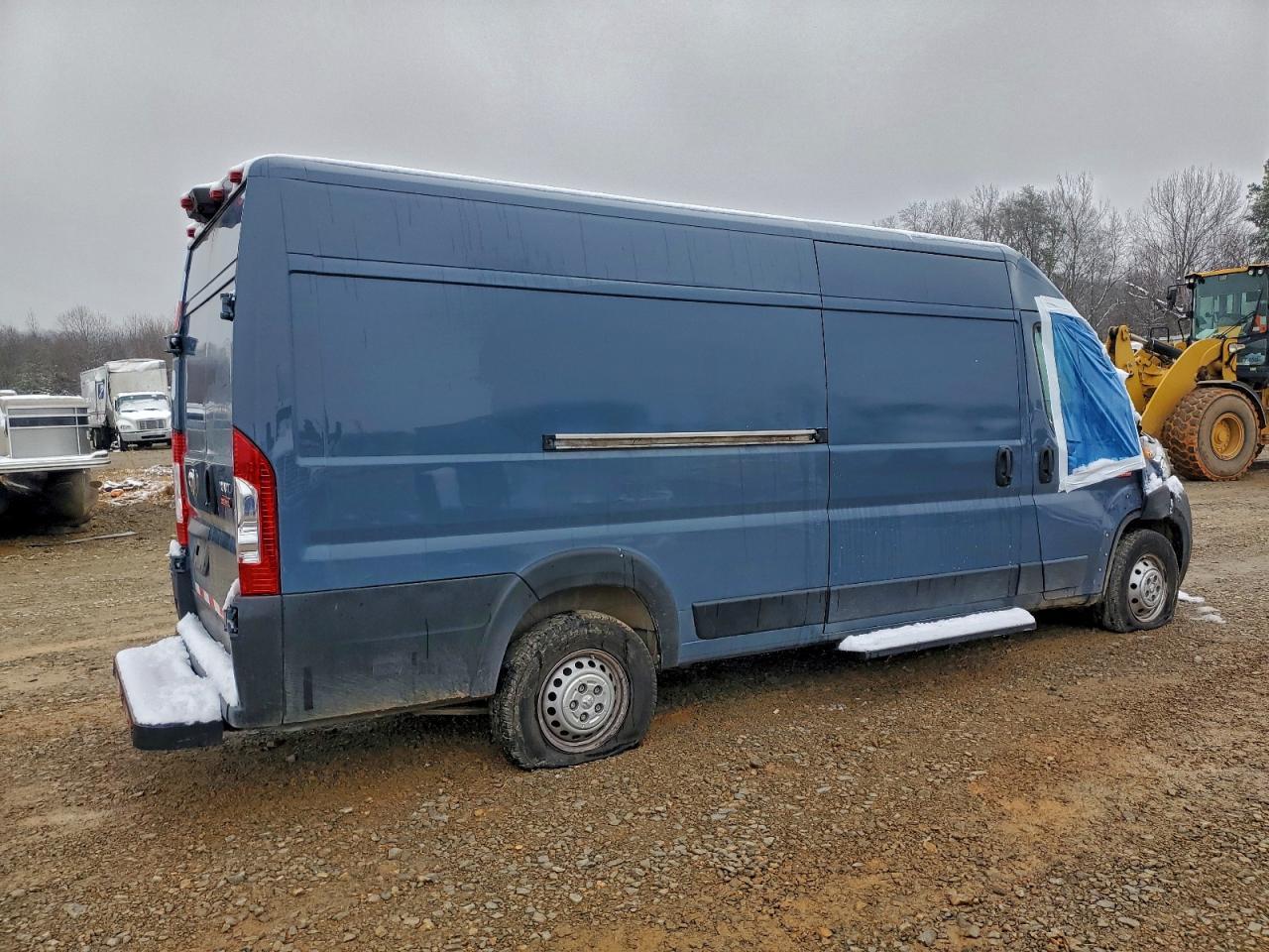 2020 Ram Promaster 3500 Delivery Van - Фото 3