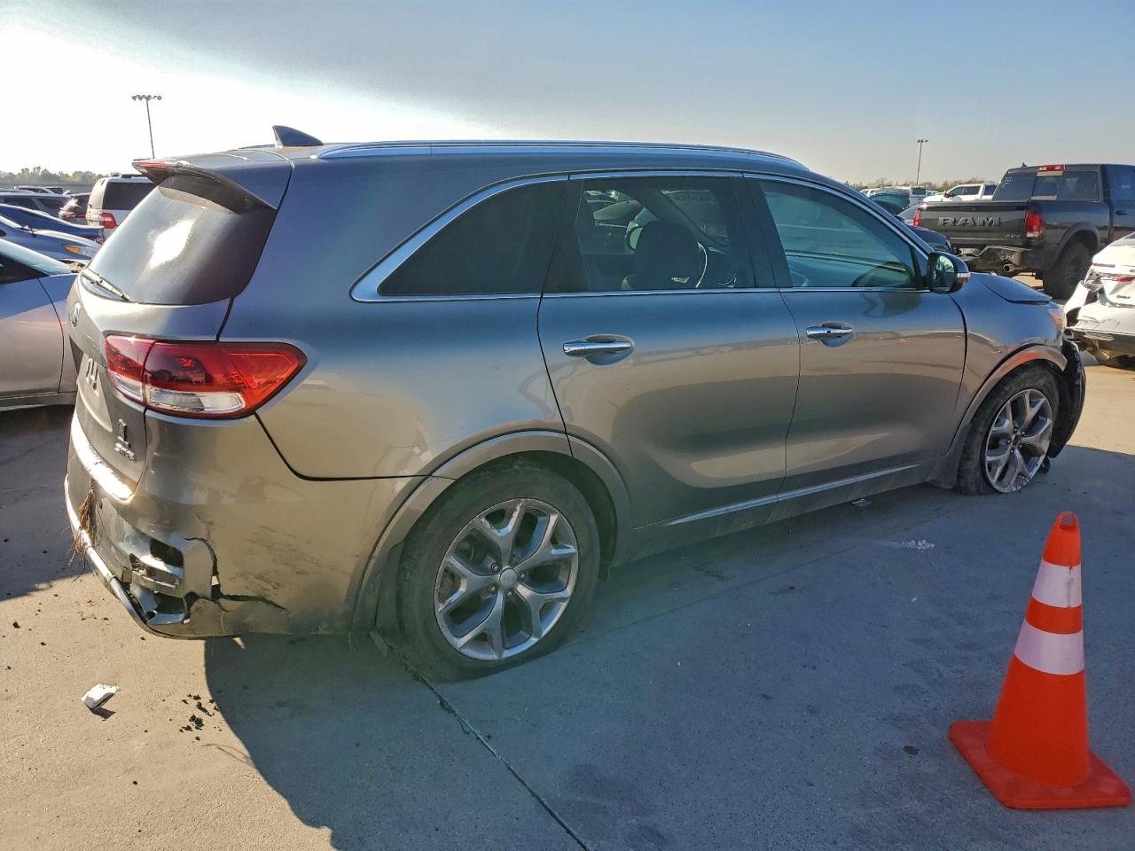 2016 Kia Sorento Sx - Image 3