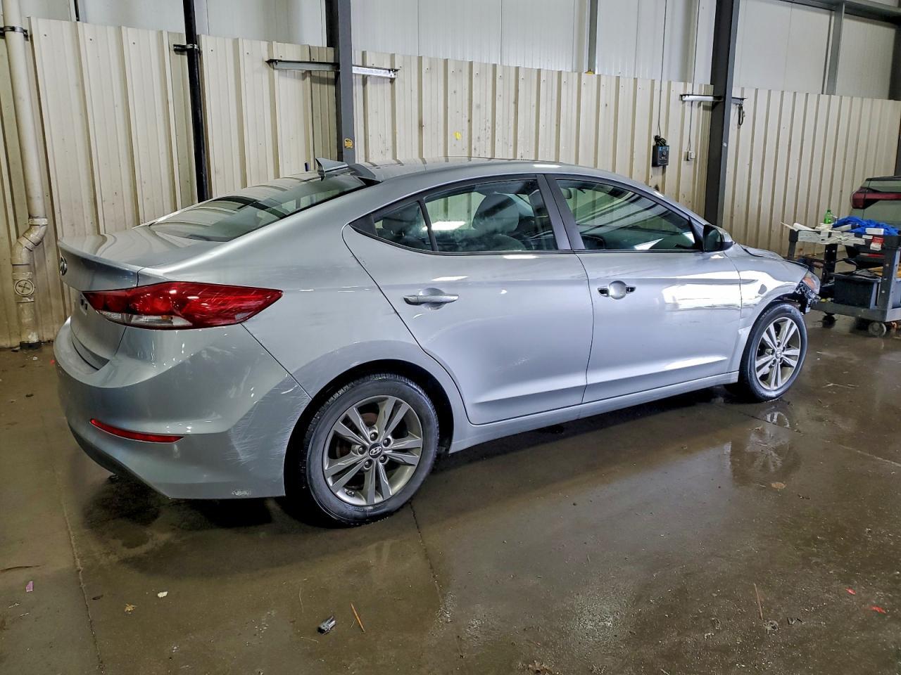 2017 Hyundai Elantra Se - Image 3