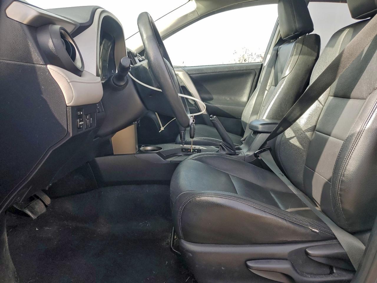 2015 Toyota Rav4 Xle - Image 7