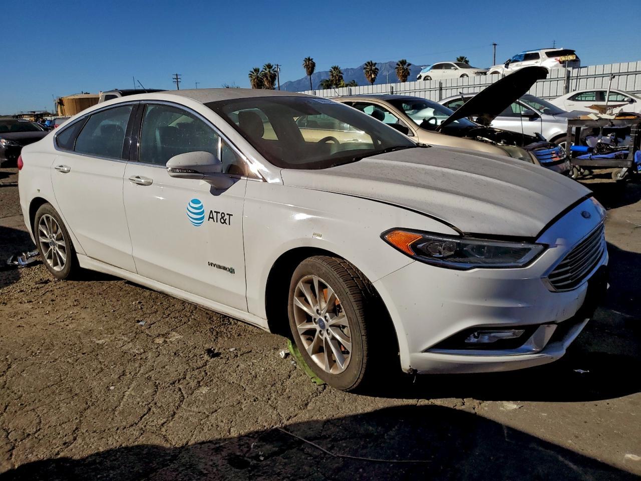 2017 Ford Fusion Se Hybrid - Image 4