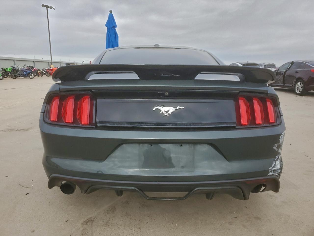 2016 Ford Mustang - Image 6