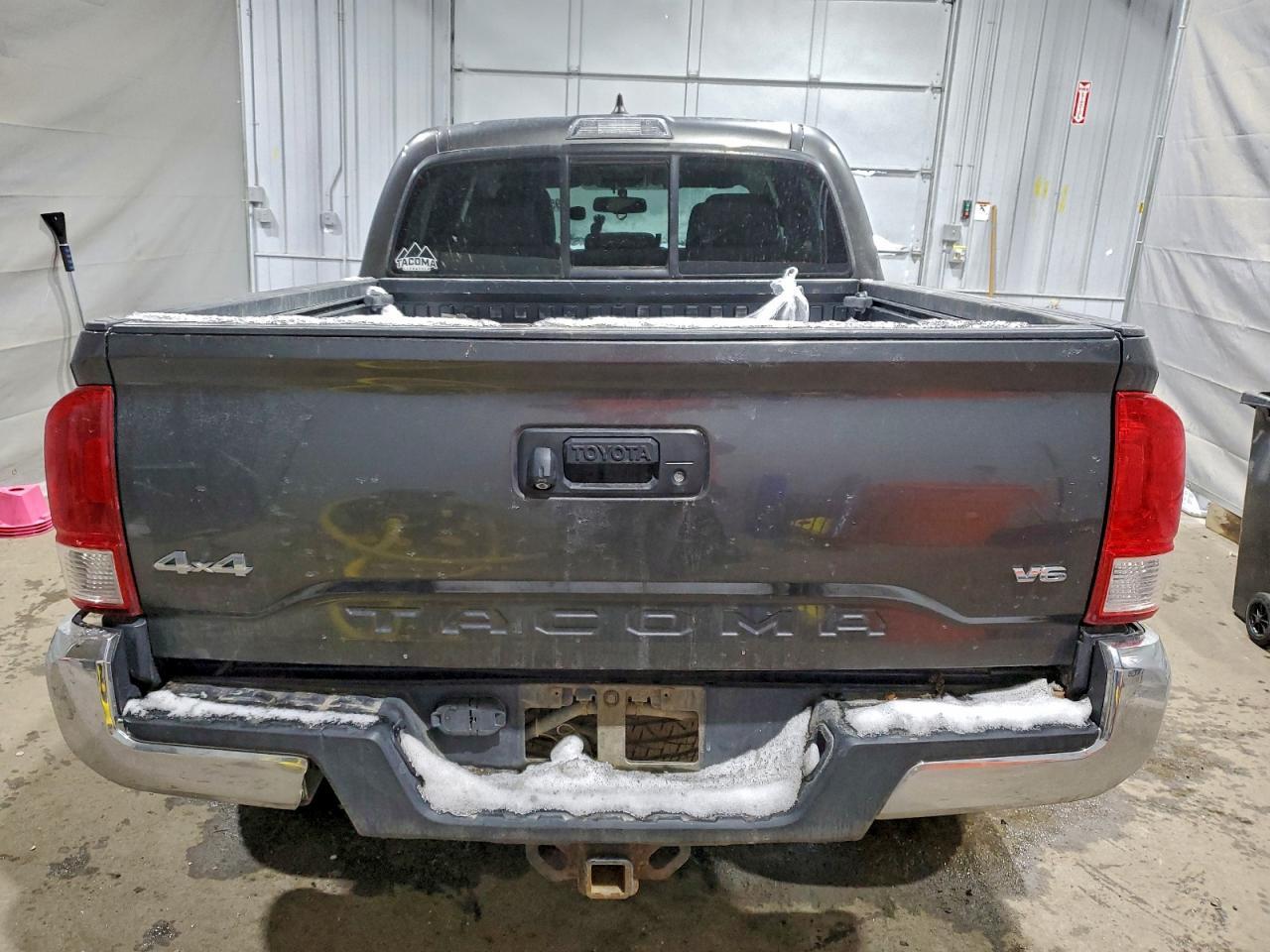 2016 Toyota Tacoma Double Cab - Фото 6