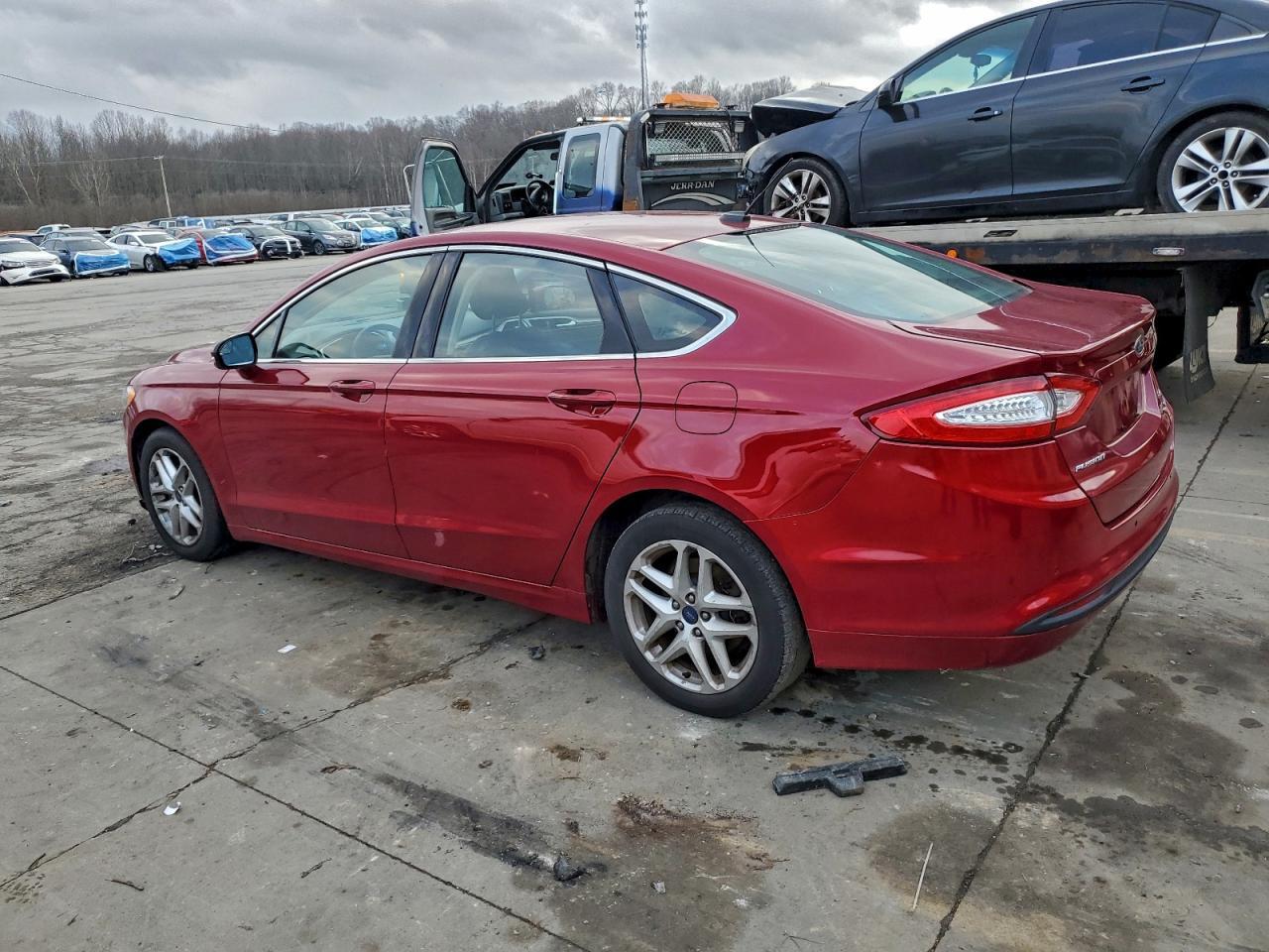 2016 Ford Fusion Se - Фото 2