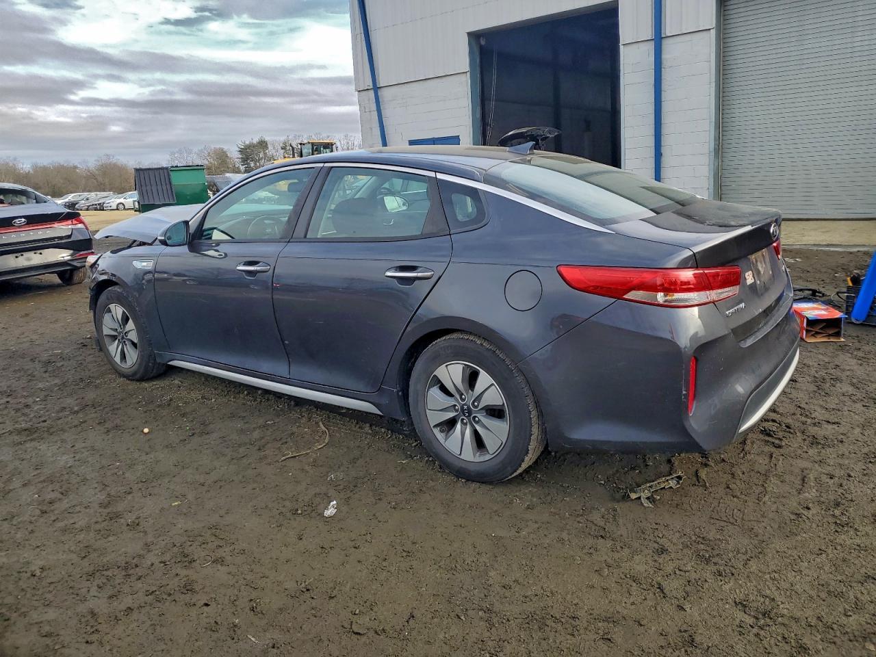 2017 Kia Optima Hybrid - Image 2