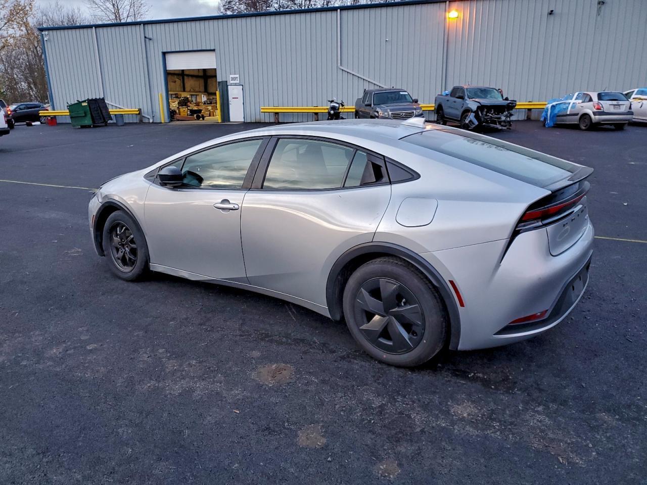 2024 Toyota Prius Le - Image 2