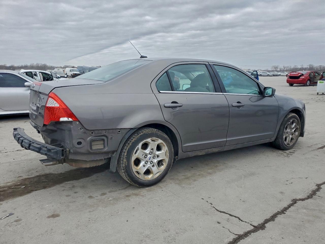 2010 Ford Fusion Se - Image 3