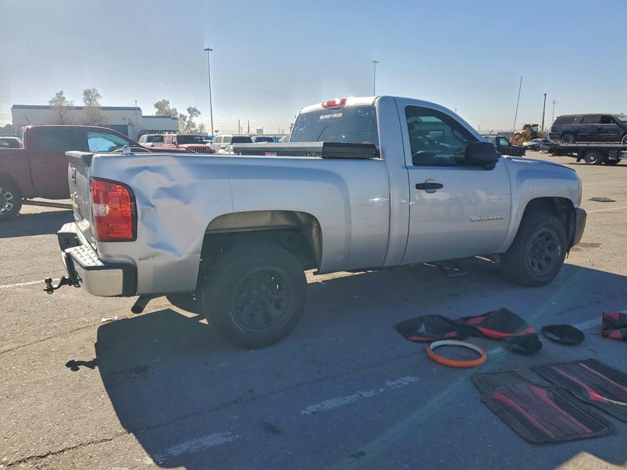 2013 Chevrolet Silverado C1500 - Фото 3