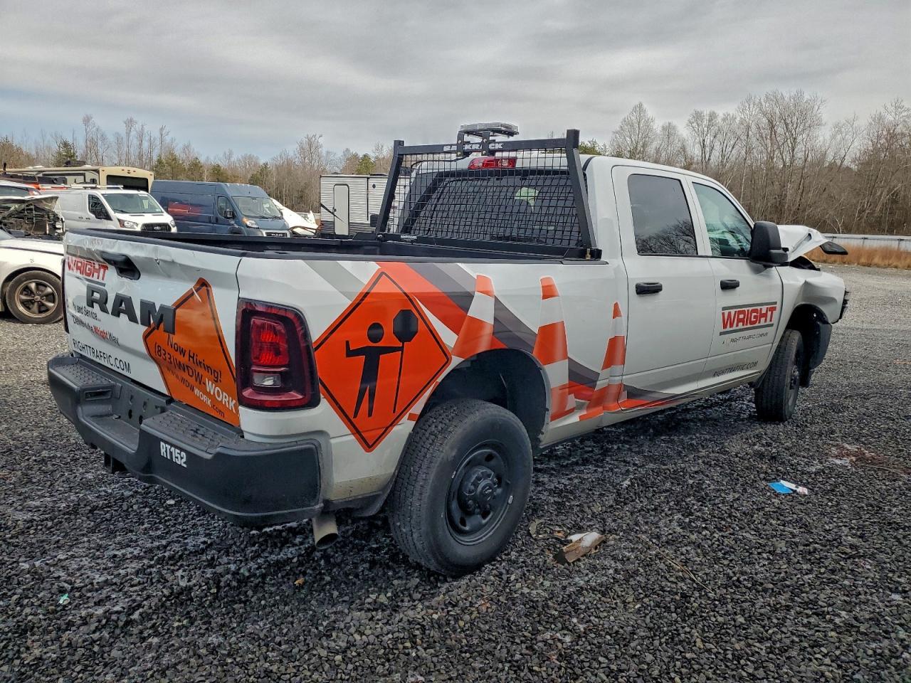 2025 Ram 2500 Tradesman - Фото 3