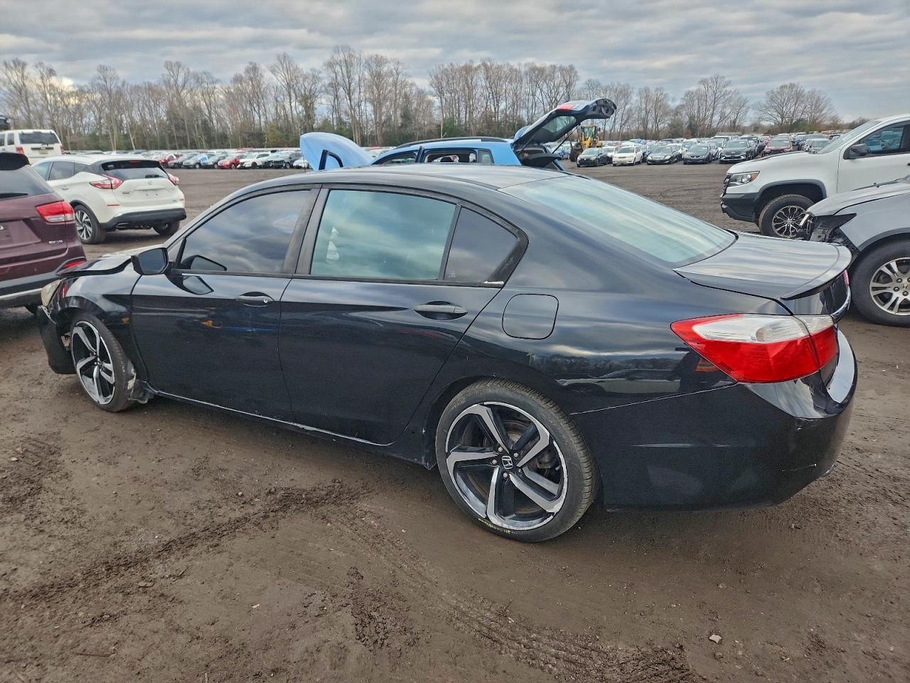 2017 Honda Accord Sport - Image 2
