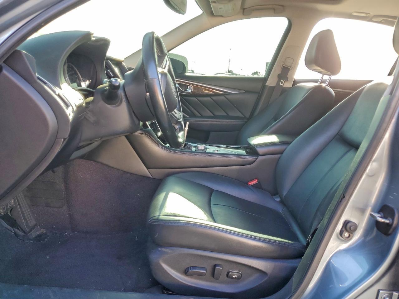 2018 Infiniti Q50 Luxe - Image 7