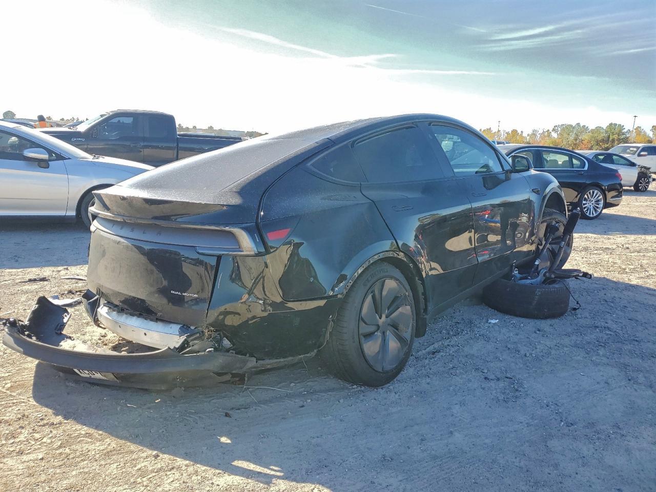 2026 Tesla Model Y - Image 3