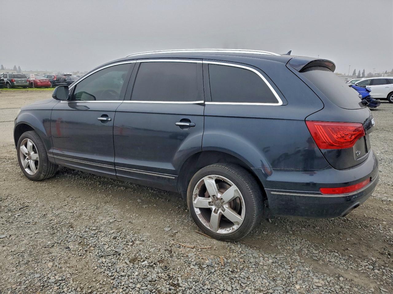 2012 Audi Q7 Premium Plus - Image 2