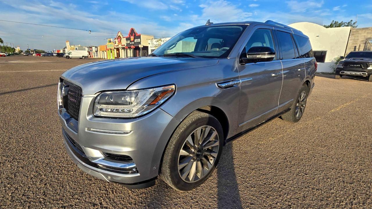 2021 Lincoln Navigator Reserve - Фото 2
