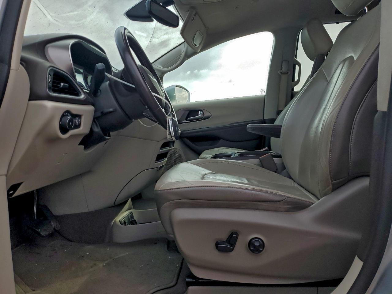 2019 Chrysler Pacifica Touring L - Фото 7